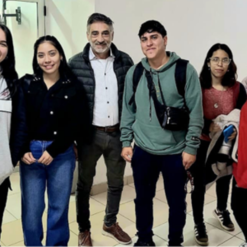 La Cooperadora institucional otorgó más de cien de becas y adquirió proyectores y dispensadores de agua